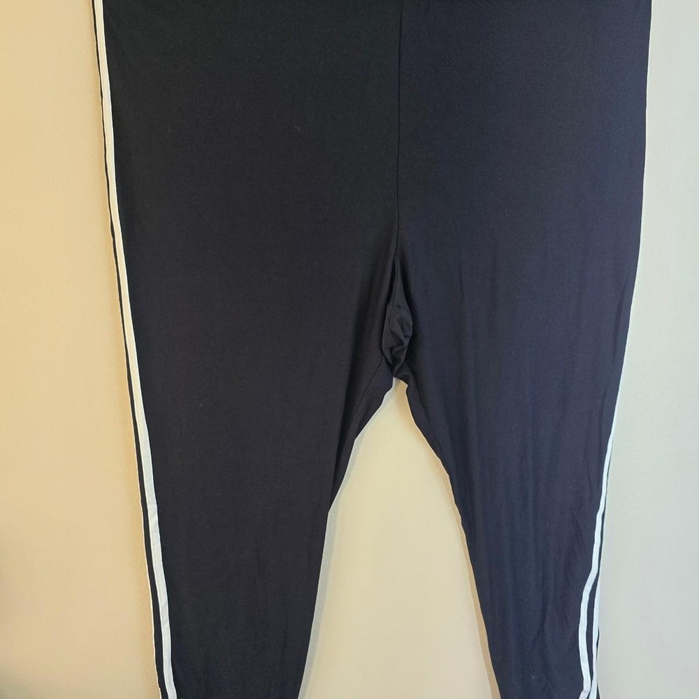 Woman Within 3X 30/32 black side stripe stretch leggings